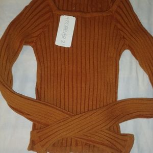 FOREVER 21 SWEATER TOP